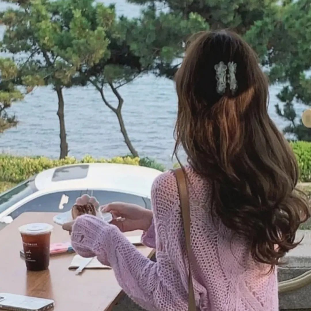 栅栏外